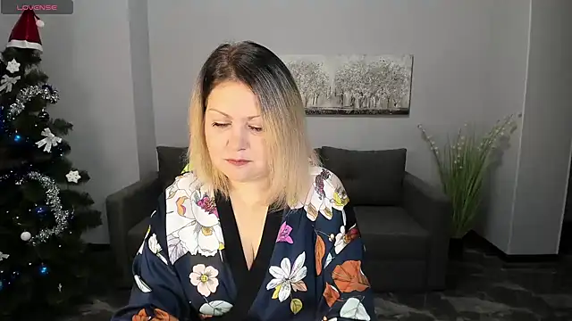 Milana Blake online show from 12.25.24