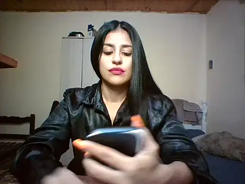 CandyG99 online show from 02.17.25