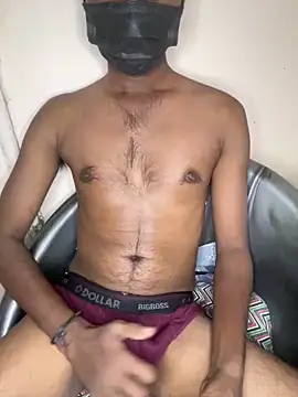 Snapshot of mahiking chatting on 03.05.25 mahiking online show from 03.05.25