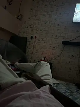 Snapshot of mahiking chatting on 03.14.25 mahiking online show from 03.14.25