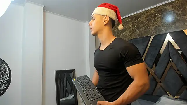 Flynn Riider online show from 12.19.24