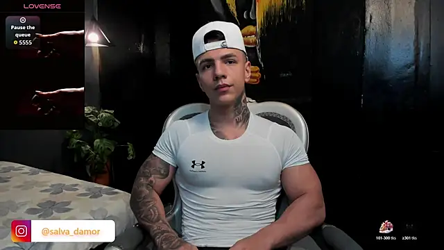 Snapshot of Flynn_Riider chatting on 04.23.26 Flynn Riider online show from 04.23.26
