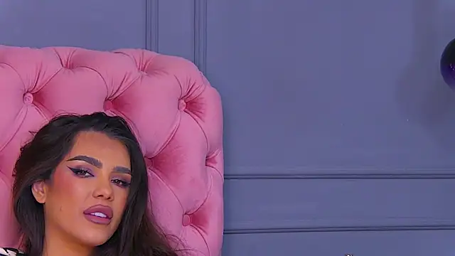 Nicole Diva online show from 01.20.25