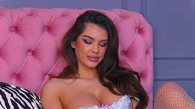 Nicole Diva online show from 01.20.25