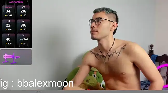 Snapshot of alexdesire chatting on 12.25.24 alexdesire online show from 12.25.24