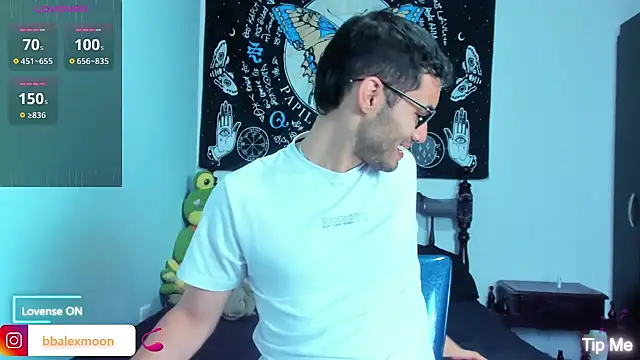 Snapshot of alexdesire chatting on 03.22.25 alexdesire online show from 03.22.25