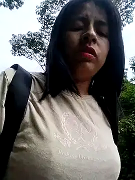 Danna-linyi online show from 02.21.25