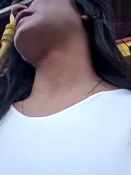 StefaBrown online show from 10.05.25