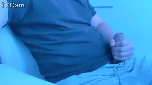 Snapshot of Axeeeeeeeeeeeel chatting on 10.01.25 Axeeeeeeeeeeeel online show from 10.01.25