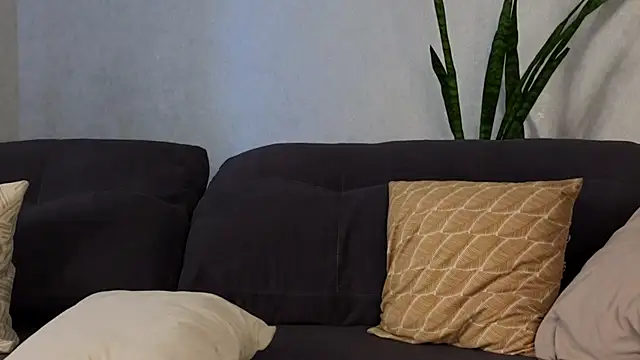 Snapshot of WiloneEsse chatting on 03.02.25 WiloneEsse online show from 03.02.25