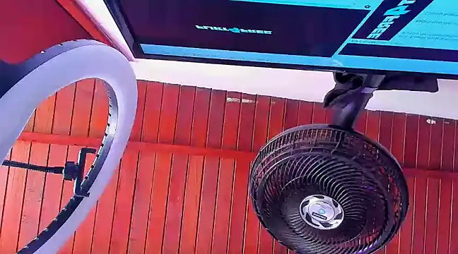 Rosse Emily online show from 01.25.25