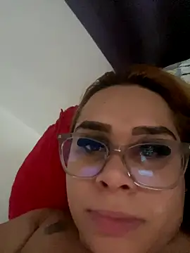 Snapshot of Dulce_smith_1 chatting on 11.14.25 Dulce smith 1 online show from 11.14.25