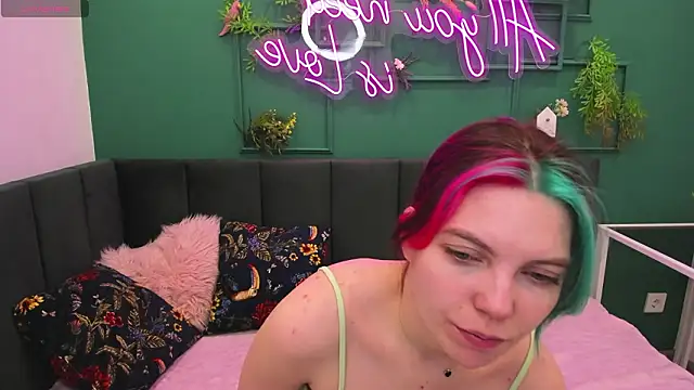 marie reyes  online show from 02.05.26