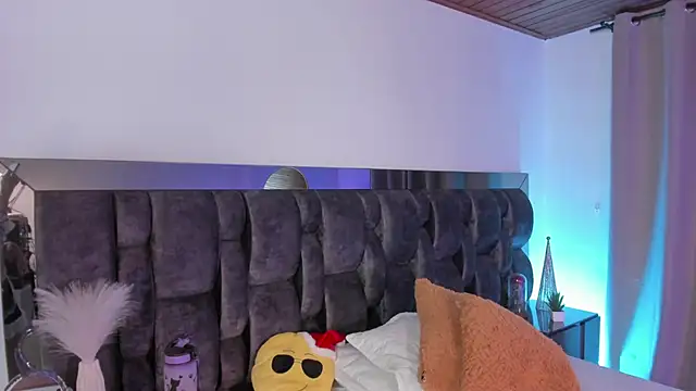 CarolHorny 1 online show from 12.22.25