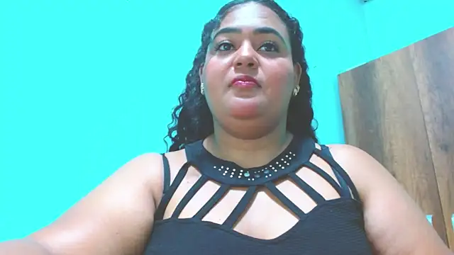 Snapshot of emyli_23 chatting on 11.08.25 emyli 23 online show from 11.08.25