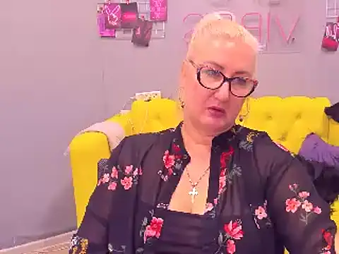 ChristyBrooks online show from 01.18.25