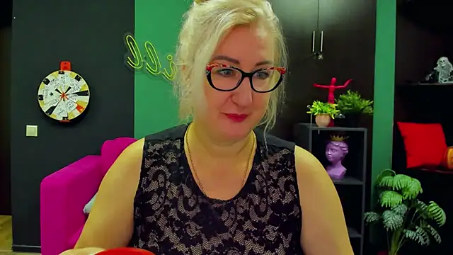 ChristyBrooks online show from 02.07.25