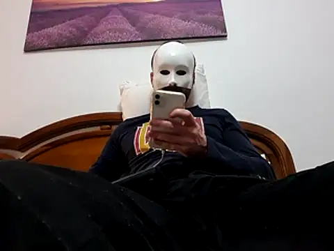 Snapshot of ItalStall chatting on 02.28.26 ItalStall online show from 02.28.26