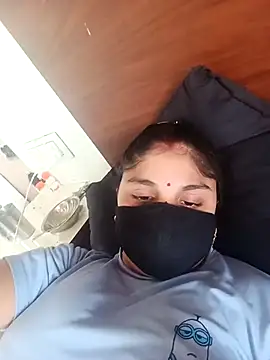 Cute-Aadhvita online show from 04.03.26