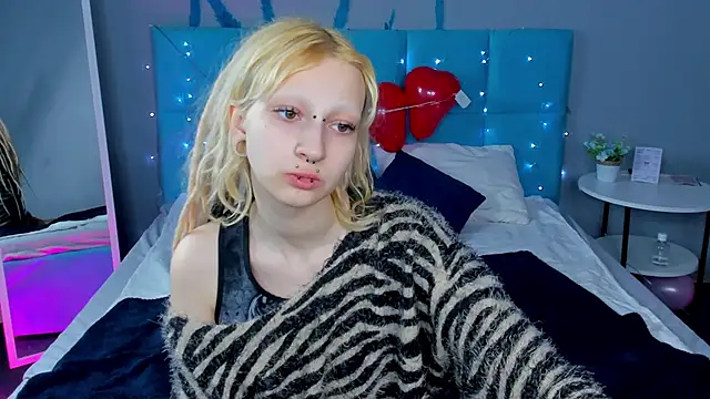 Lexy-Woorhez online show from 02.17.25