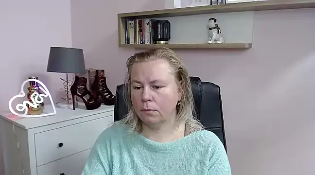 Snapshot of NancyCREAM chatting on 02.10.25 NancyCREAM online show from 02.10.25