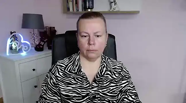 Snapshot of NancyCREAM chatting on 02.21.25 NancyCREAM online show from 02.21.25