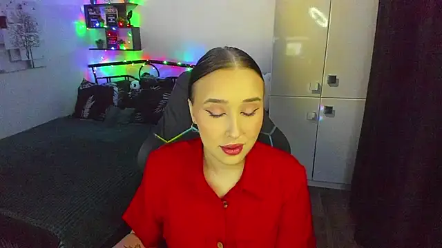 LinaTruly online show from 02.19.26