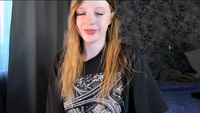 Snapshot of Inma_Lewdness chatting on 10.25.25 Inma Lewdness online show from 10.25.25