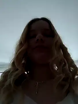 Snapshot of NicoleCut chatting on 01.23.25 NicoleCut online show from 01.23.25