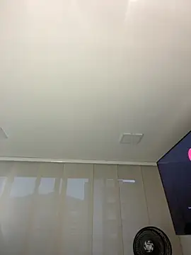 Snapshot of NicoleCut chatting on 09.28.25 NicoleCut online show from 09.28.25