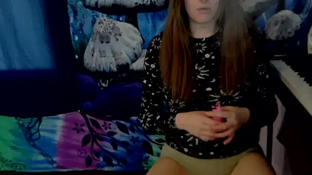 Snapshot of _hellostormy_ chatting on 03.23.26 hellostormy online show from 03.23.26