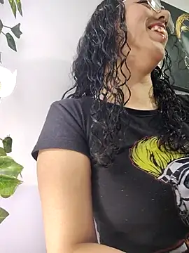 Aurora Brownn online show from 09.11.25