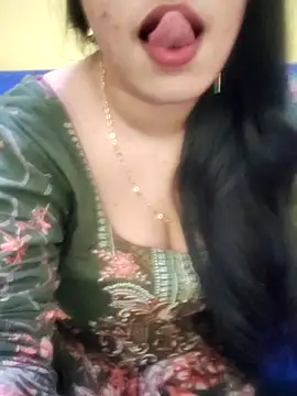 Haniya-143 online show from 10.06.25