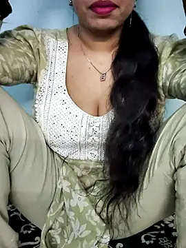 Haniya-143 online show from 10.21.25