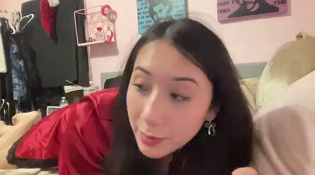 Snapshot of tokyobaby chatting on 12.28.24 tokyobaby online show from 12.28.24