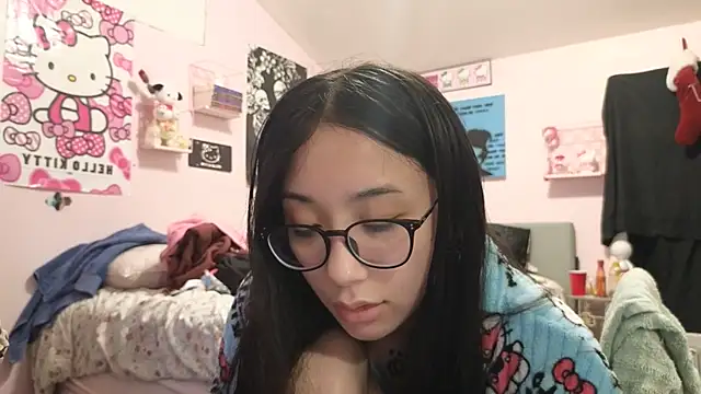 Snapshot of tokyobaby chatting on 01.10.25 tokyobaby online show from 01.10.25