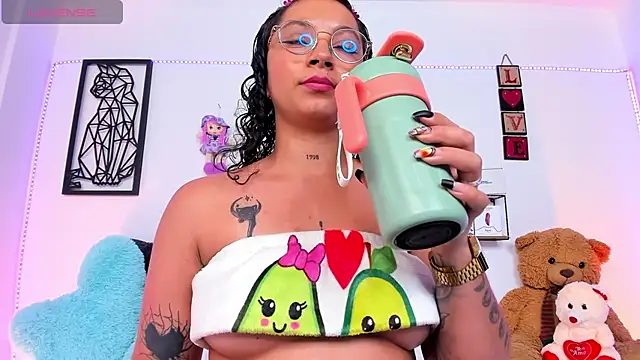 Snapshot of Mari_Sweett chatting on 01.16.25 Mari Sweett online show from 01.16.25