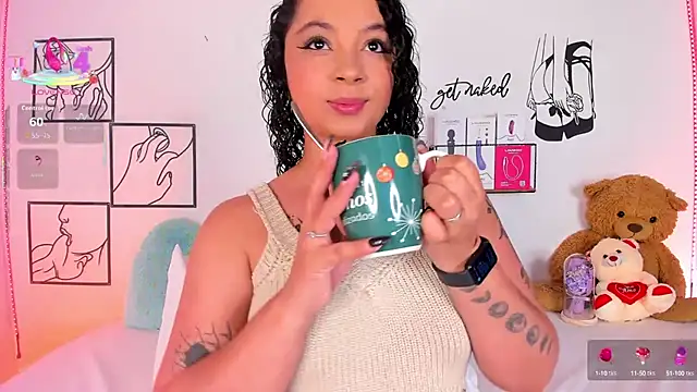 Snapshot of Mari_Sweett chatting on 09.23.25 Mari Sweett online show from 09.23.25