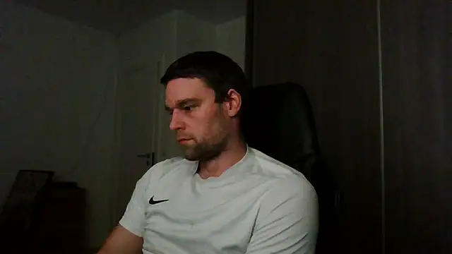 Snapshot of The_big_viking_ chatting on 12.28.24 The big viking online show from 12.28.24