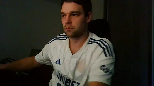 Snapshot of The_big_viking_ chatting on 01.05.25 The big viking online show from 01.05.25