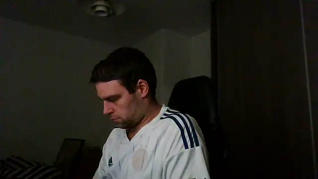 Snapshot of The_big_viking_ chatting on 01.05.25 The big viking online show from 01.05.25