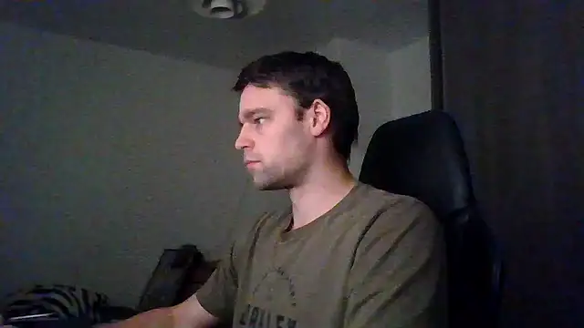 Snapshot of The_big_viking_ chatting on 01.21.25 The big viking online show from 01.21.25