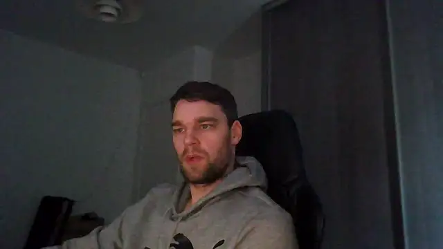 Snapshot of The_big_viking_ chatting on 02.09.25 The big viking online show from 02.09.25