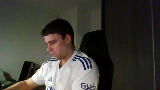 Snapshot of The_big_viking_ chatting on 02.12.25 The big viking online show from 02.12.25