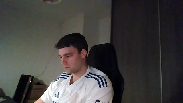 Snapshot of The_big_viking_ chatting on 02.12.25 The big viking online show from 02.12.25