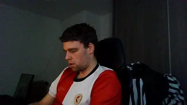 Snapshot of The_big_viking_ chatting on 03.08.25 The big viking online show from 03.08.25