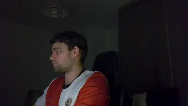 Snapshot of The_big_viking_ chatting on 03.12.25 The big viking online show from 03.12.25