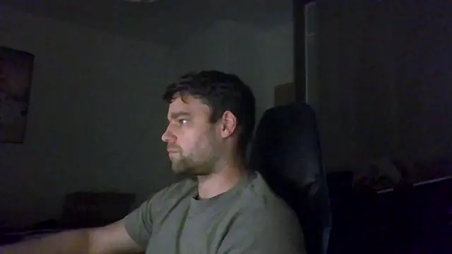 Snapshot of The_big_viking_ chatting on 10.07.25 The big viking online show from 10.07.25