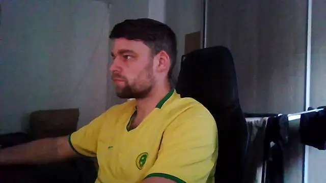 Snapshot of The_big_viking_ chatting on 10.22.25 The big viking online show from 10.22.25