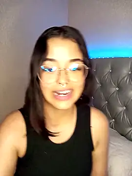 Snapshot of Ariana_Pierce chatting on 01.07.25 Ariana Pierce online show from 01.07.25